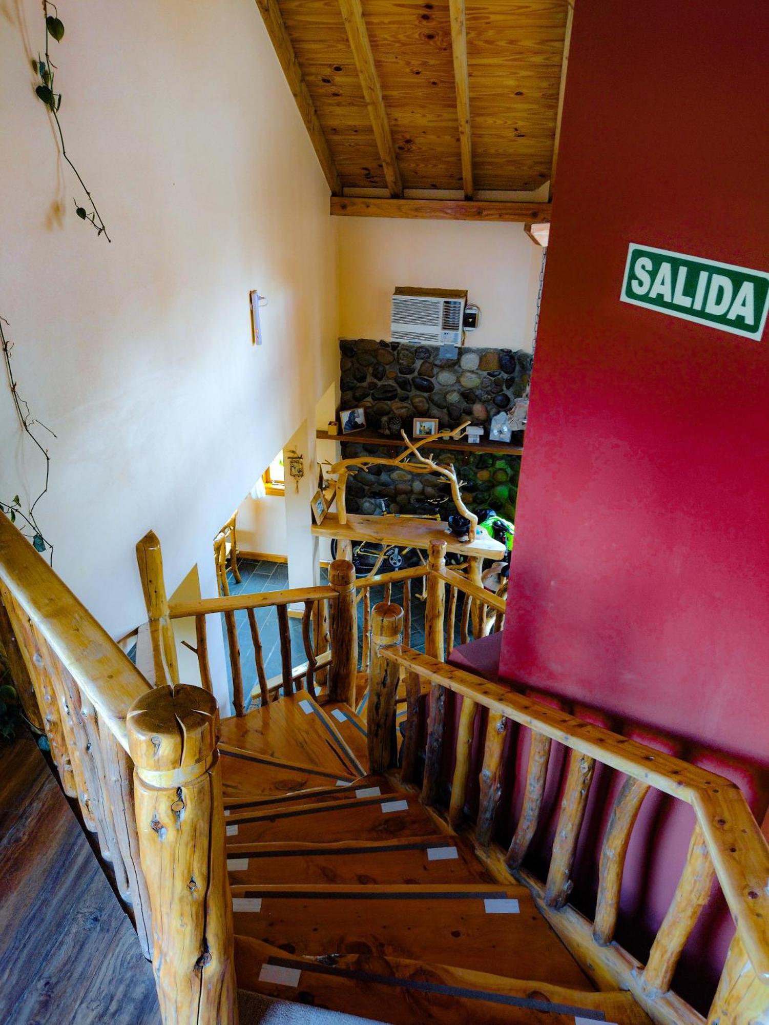 Hotel Y Cabanas Casa De Piedra Trevelin Exterior photo